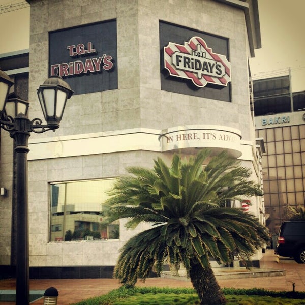 Tgi Friday S American Restaurant In الرويس