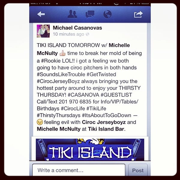 Foto tirada no(a) Tiki Island on Staten Island por Michael C. em 7/25/2013