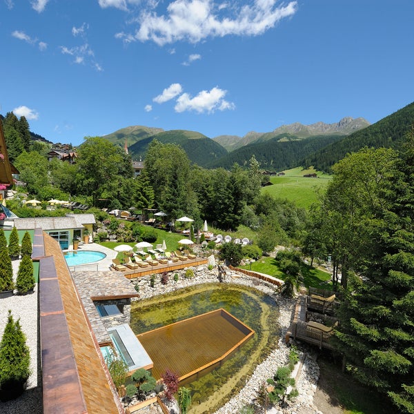 7/23/2013 tarihinde Hotel Quelle - Nature Spa Resortziyaretçi tarafından Hotel Quelle - Nature Spa Resort'de çekilen fotoğraf