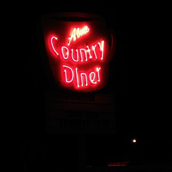 Das Foto wurde bei Alva Country Diner von Linda J. am 11/14/2013 aufgenommen