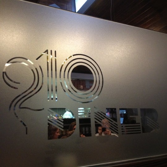 10/14/2012에 Deise Y.님이 210 Diner에서 찍은 사진