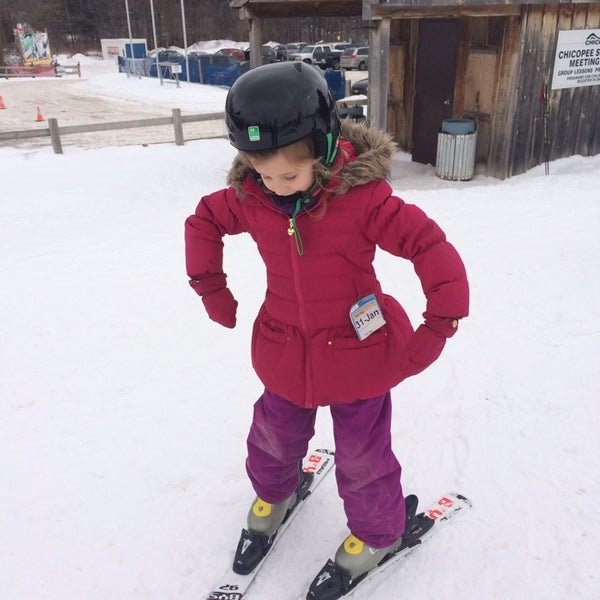 1/31/2014 tarihinde Rebecca H.ziyaretçi tarafından Chicopee Ski &amp; Summer Resort'de çekilen fotoğraf