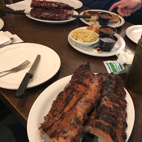 The full rack ribs is very big and delicious. You can share with four people if you want.