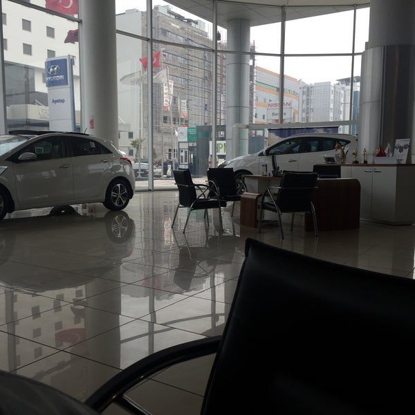Photo taken at Hyundai/Nissan Dealer by Samet S. on 3/28/2015