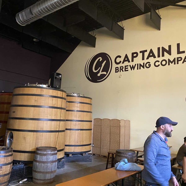 รูปภาพถ่ายที่ Captain Lawrence Brewing Company โดย Christian M. เมื่อ 4/9/2022