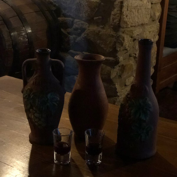 รูปภาพถ่ายที่ Artemis Restaurant &amp; Şarap Evi โดย Tc Makbule Ö. เมื่อ 10/9/2022