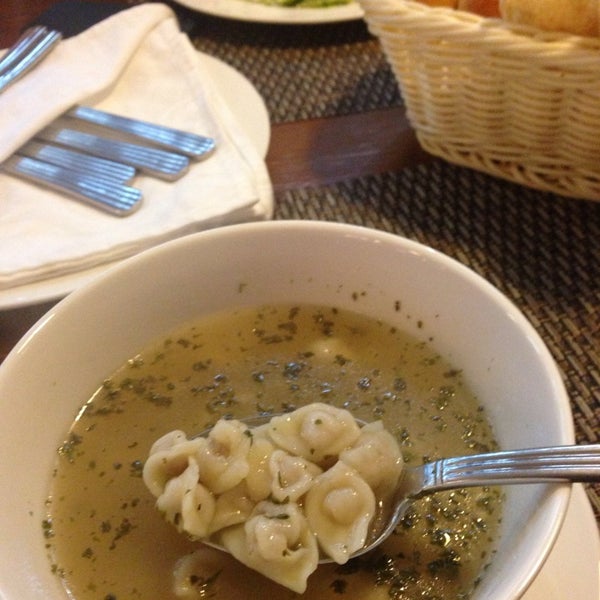 Das Foto wurde bei Ресторан Гала von ❤️ am 2/23/2014 aufgenommen