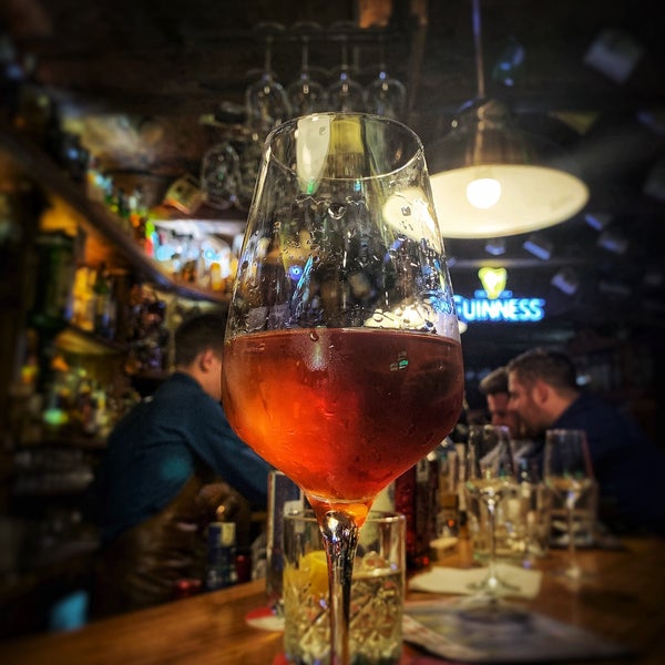 10/30/2019 tarihinde Marek B.ziyaretçi tarafından The BLACK STUFF Irish Pub &amp; Whisky Bar'de çekilen fotoğraf