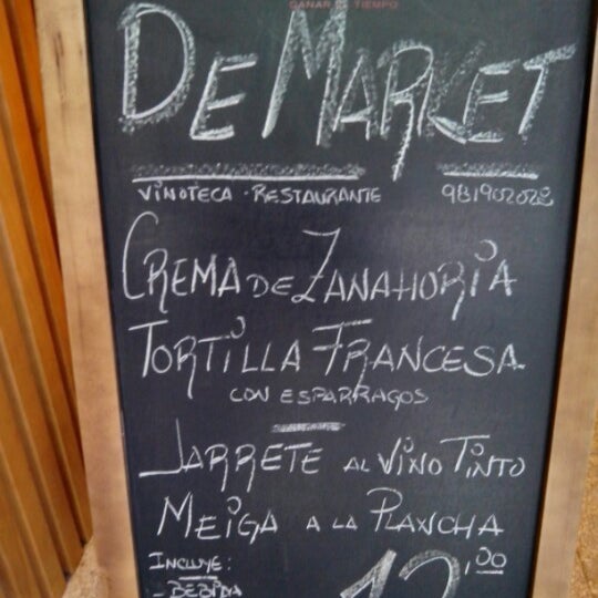 รูปภาพถ่ายที่ De Market โดย Richard S. เมื่อ 11/30/2012