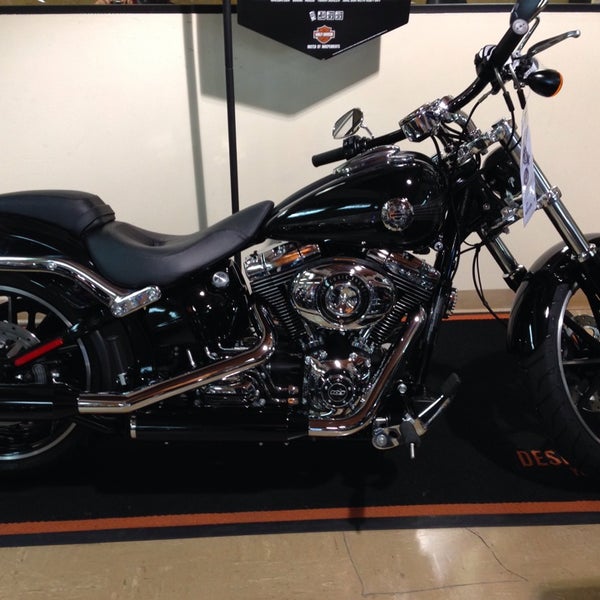 Photo taken at Huntington Beach Harley-Davidson by Michael M. on 9/4/2013
