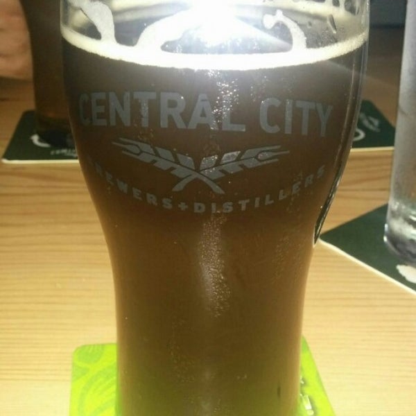 Das Foto wurde bei Central City Brew Pub von Jon H. am 10/30/2015 aufgenommen