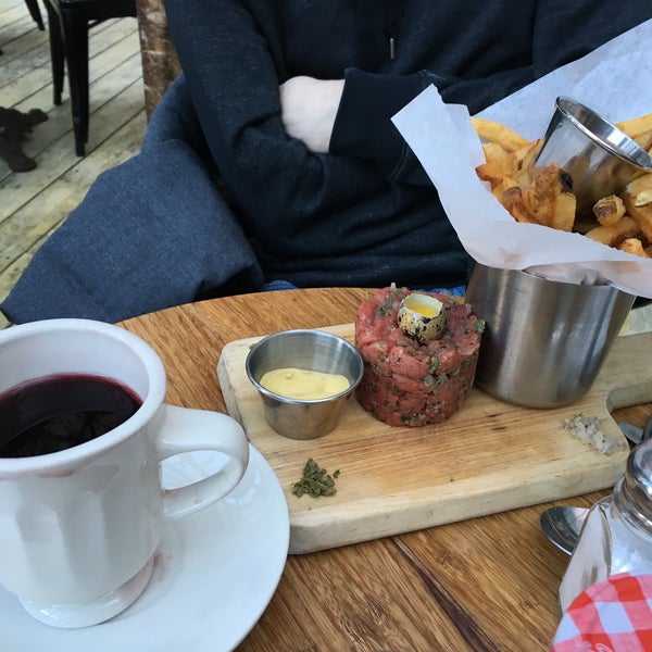 The tartar and some mulled wine on a warm winter day