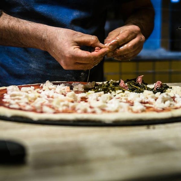 Foto diambil di Pizza &amp; Co. oleh Pizza &amp; Co. pada 4/21/2014