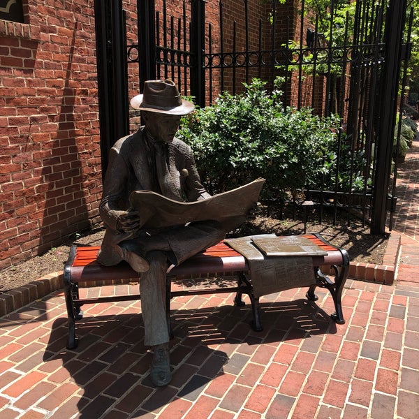 Photo taken at Penn Square by Maria P. on 7/26/2019
