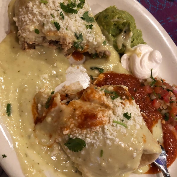 Photo taken at Mariachi&#39;s Tequileria &amp; Restaurant by Maria P. on 4/4/2019