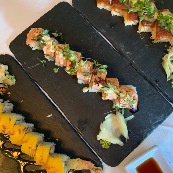 Снимок сделан в Umi Japanese Restaurant пользователем Erica C. 9/29/2018