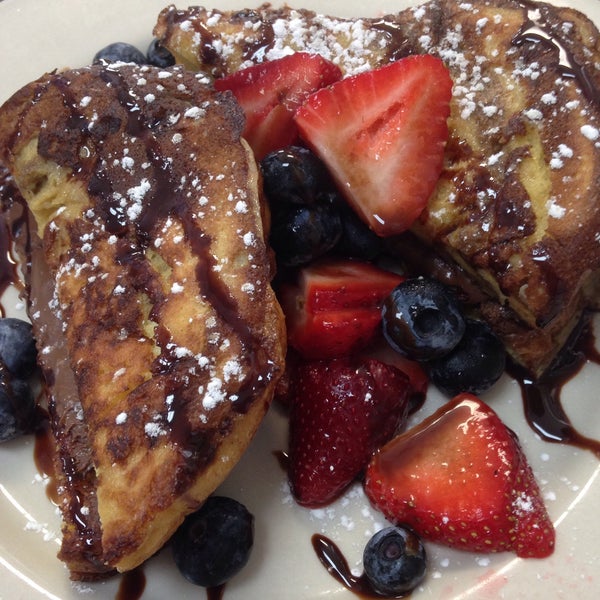 Photos at Shakers American Cafe Restaurant Diner in College Park