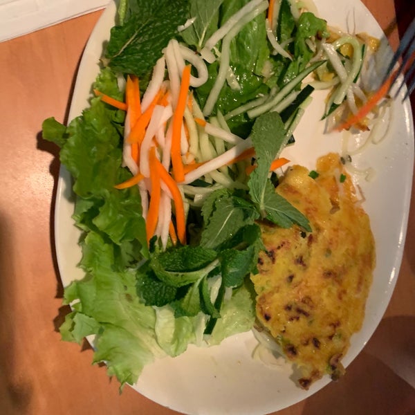 Photo taken at Saigon Bay Vietnamese Restaurant by Erica C. on 7/19/2019
