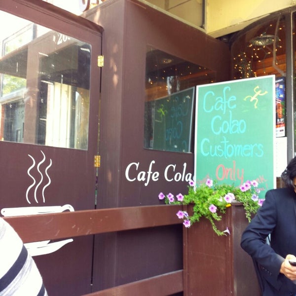 9/4/2013 tarihinde Maribel S.ziyaretçi tarafından Café Colao'de çekilen fotoğraf