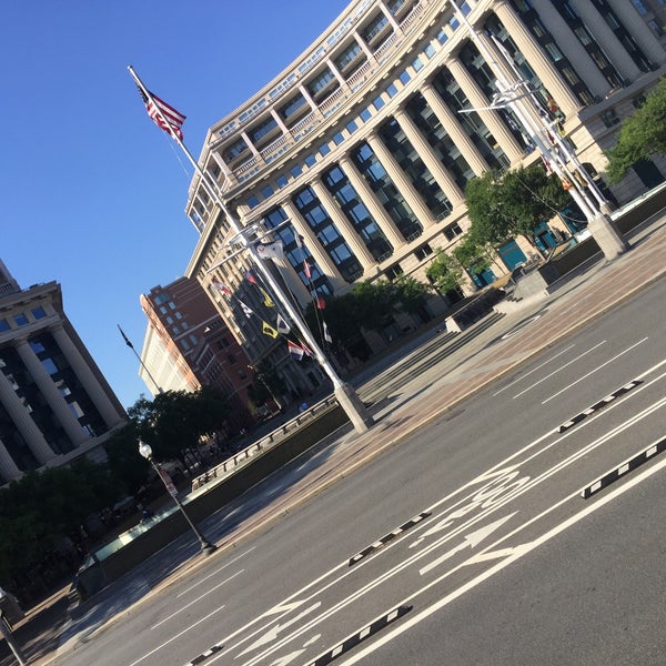 Photo taken at United States Navy Memorial by Nanc D. on 7/13/2019