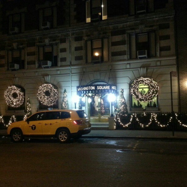 รูปภาพถ่ายที่ Washington Square Hotel โดย Chauncey D. เมื่อ 12/15/2012
