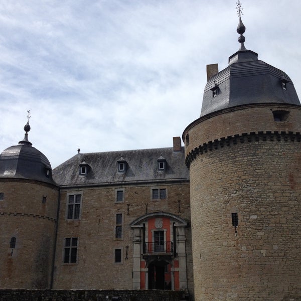 5/9/2015에 Cédric D.님이 Château de Lavaux-Sainte-Anne에서 찍은 사진