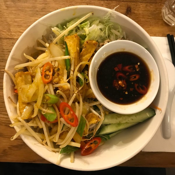 Das Foto wurde bei BunBunBun Vietnamese Food von Tom S. am 3/29/2018 aufgenommen
