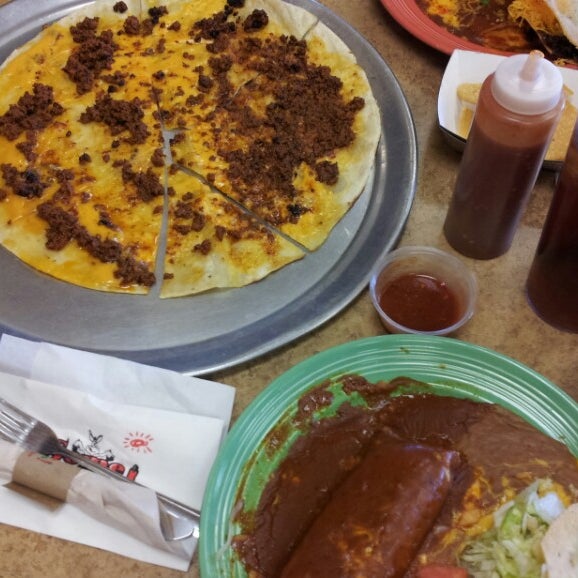 Someburros Mexican Restaurant in Gilbert