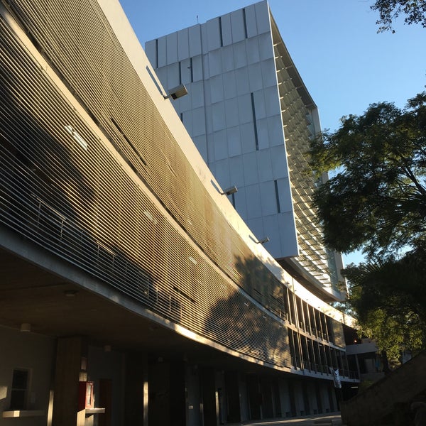 Photo taken at Centro Universitario de Arte, Arquitectura y Diseño (CUAAD Huentitán) by Sharon S. on 11/1/2016
