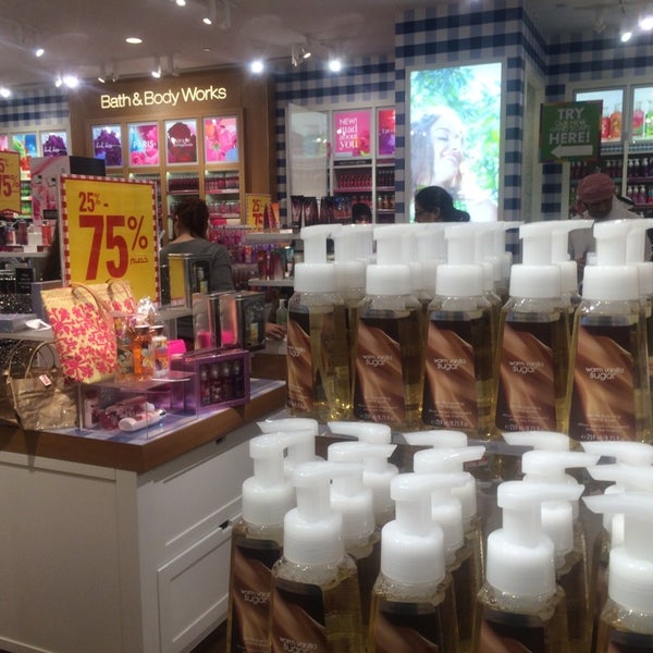 Bath Body Works Mussafah 1 Tip