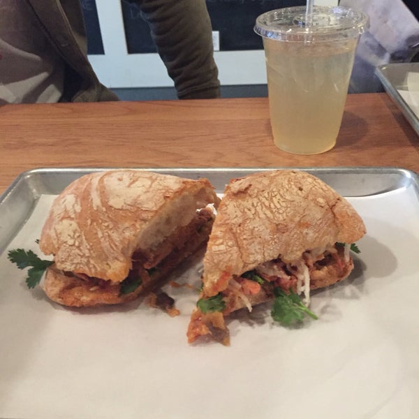Amazing sandwiches and sides that are incredibly balanced and flavorful. Delicious sides and drinks as well. And all the meat and vegetables are ethically and locally sourced!