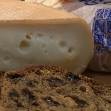 Découvrez le fromage de L'Abbaye de Citeaux avec Guy Martin, dans Epicerie Fine !