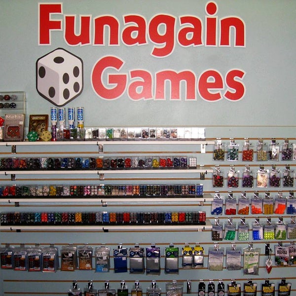 Foto tirada no(a) Funagain Games por Funagain Games em 7/27/2013