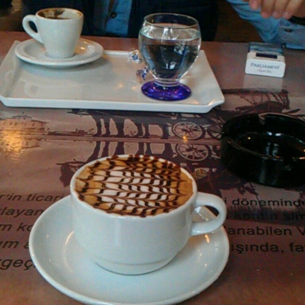 2/9/2014 tarihinde Nasip A.ziyaretçi tarafından Biiz Cafe &amp; Bistro'de çekilen fotoğraf