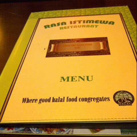 Foto scattata a Rasa Istimewa C2K Restaurant da Marsita I. il 10/28/2012