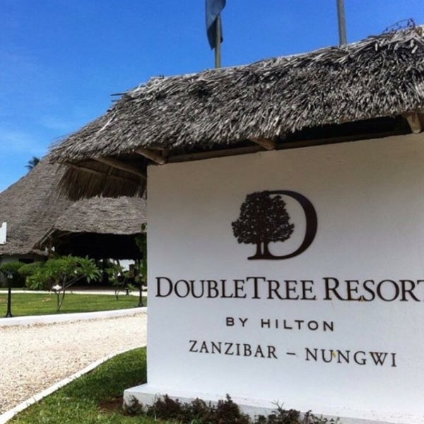 Photo taken at DoubleTree Resort by Hilton Hotel Zanzibar - Nungwi by Wins M. on 9/1/2017