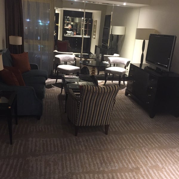 Снимок сделан в Radisson Blu Hotel &amp; Resort пользователем Wins M. 2/26/2018