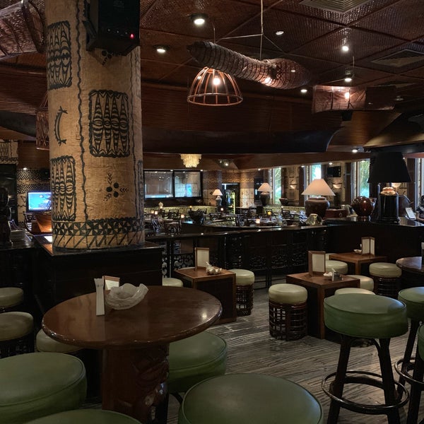 Photo taken at Trader Vic&#39;s by Wins M. on 1/25/2019