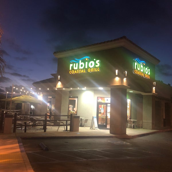 รูปภาพถ่ายที่ Rubio&#39;s Coastal Grill โดย Todd S. เมื่อ 6/19/2020