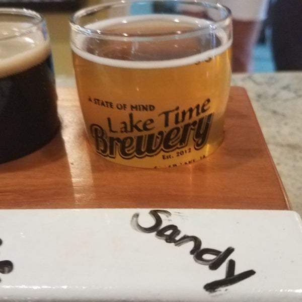Foto scattata a Lake Time Brewery da Tanya M. il 7/20/2019