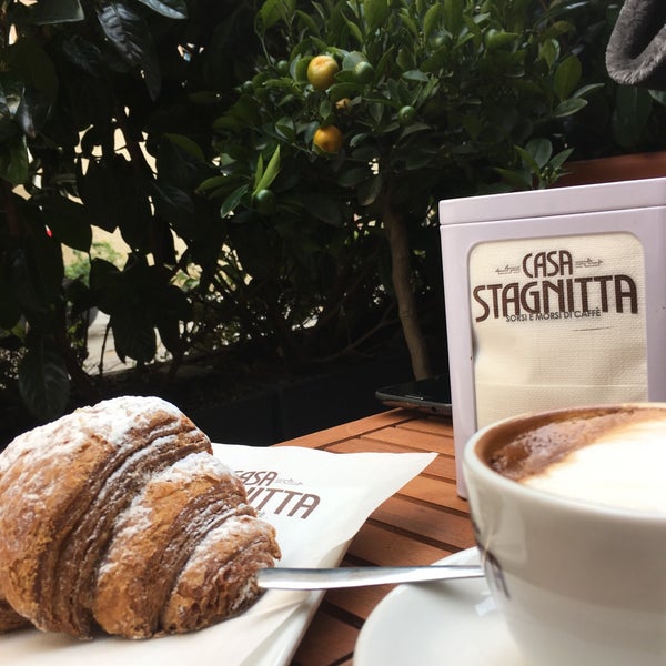 12/11/2017 tarihinde Ozlem I.ziyaretçi tarafından Ideal Caffé Stagnitta'de çekilen fotoğraf