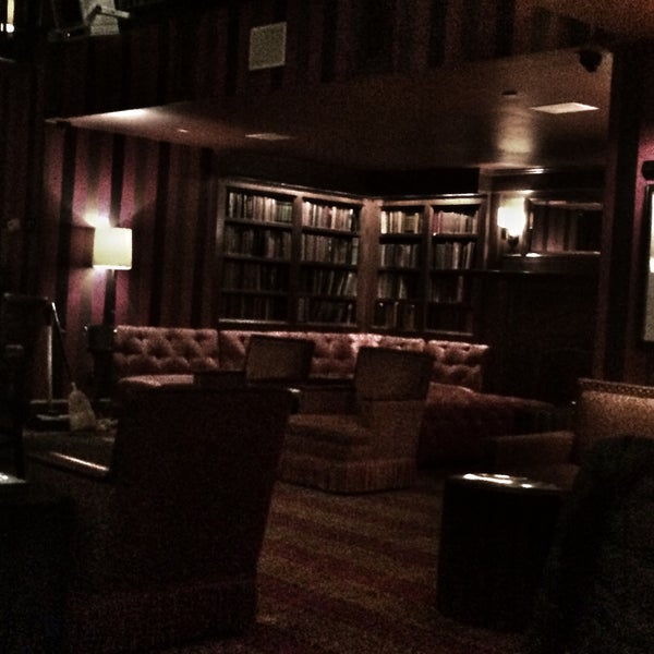 Photo taken at The Carnegie Club by Lu B. on 2/18/2015