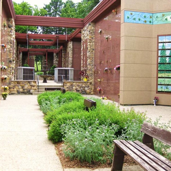 Windridge Memorial Park Cemetery in Cary