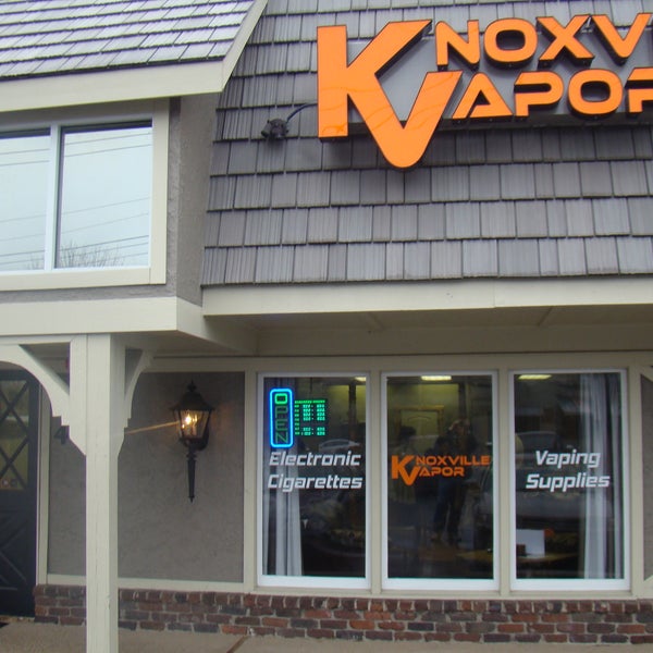 Photo taken at Knoxville Vapor by Knoxville Vapor on 4/13/2014
