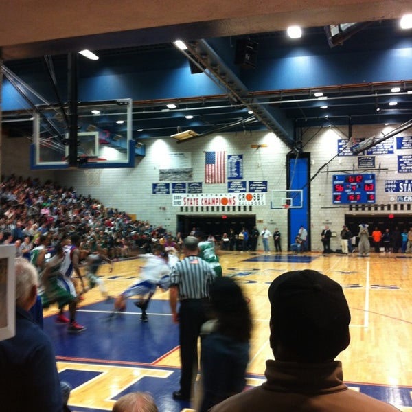 Crosby High School High School in Waterbury