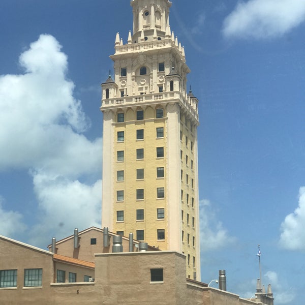8/5/2017에 Ted J B.님이 Miami Freedom Tower에서 찍은 사진