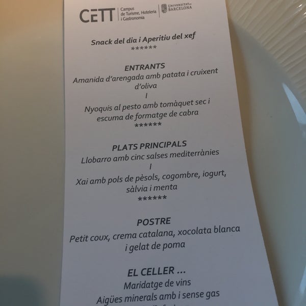 Photo prise au CETT Tourism &amp; Hospitality Education/Research par Mi R. le5/18/2018