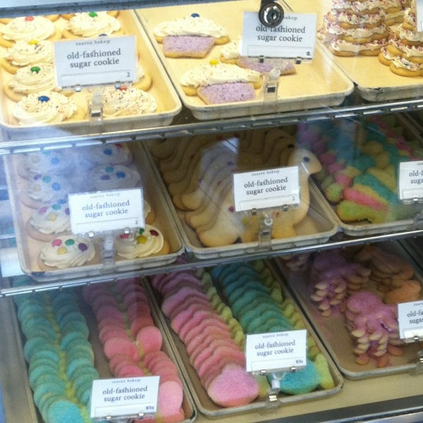 รูปภาพถ่ายที่ Suárez Bakery โดย Meg B. เมื่อ 8/2/2013