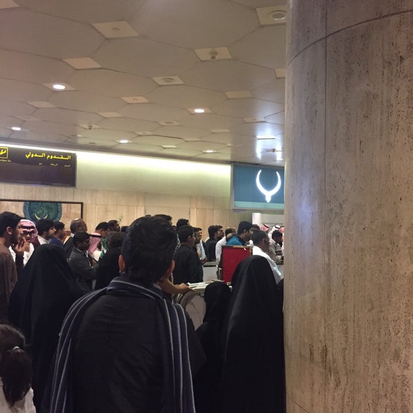 Foto scattata a Aeroporto internazionale &quot;Re Fahd&quot; (DMM) da Fahad H. il 12/13/2015