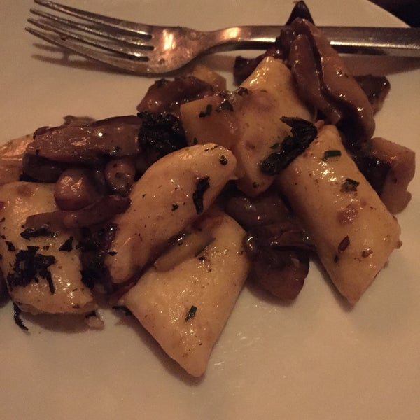 Order the Mushroom 🍄 Gnudi if it's on the appetizer menu. Its sooo freakin good you should ask if they'll make it an entree. Pass on the scallops and pork belly, it was nothing special.